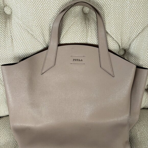 Furla Medium Tote - Picture 1 of 7